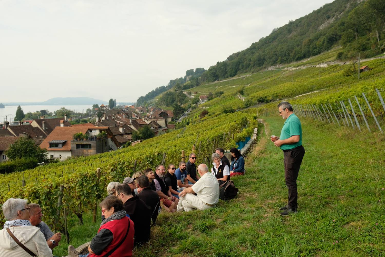 Vom «Balcon du Jura» übers Land blicken